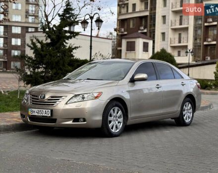 Бежевый Тойота Камри, объемом двигателя 3.5 л и пробегом 156 тыс. км за 9500 $, фото 1 на Automoto.ua