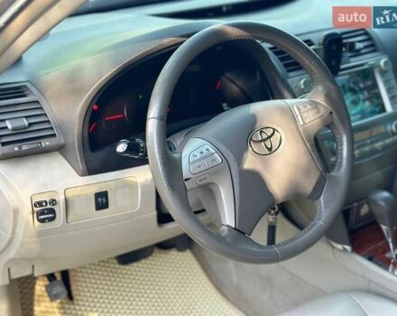 Бежевий Тойота Камрі, об'ємом двигуна 2.36 л та пробігом 149 тис. км за 9000 $, фото 5 на Automoto.ua