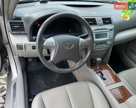 Бежевый Тойота Камри, объемом двигателя 2.4 л и пробегом 117 тыс. км за 7499 $, фото 16 на Automoto.ua