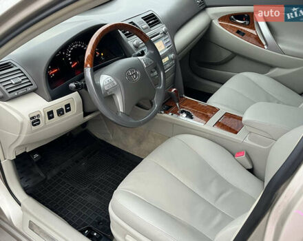 Бежевий Тойота Камрі, об'ємом двигуна 3.5 л та пробігом 170 тис. км за 9900 $, фото 39 на Automoto.ua