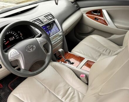 Бежевый Тойота Камри, объемом двигателя 2.4 л и пробегом 230 тыс. км за 5700 $, фото 4 на Automoto.ua