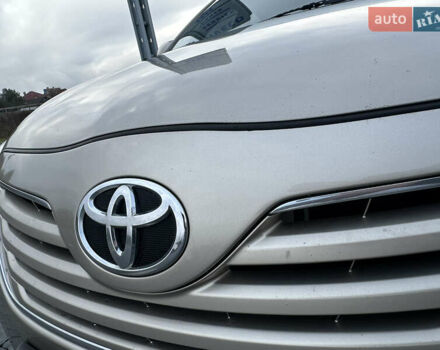 Бежевый Тойота Камри, объемом двигателя 3.5 л и пробегом 339 тыс. км за 9300 $, фото 11 на Automoto.ua