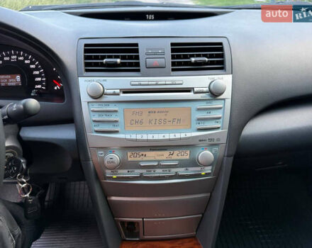 Тойота Камри 2008 в Харькове на Automoto.ua Бежевый Тойота Камри, объемом двигателя 2.4 л и пробегом 73 тыс. км за 10000 $, фото 62 на Automoto.ua