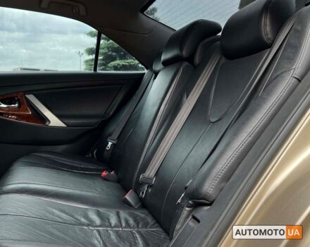 Бежевый Тойота Камри, объемом двигателя 3.5 л и пробегом 338 тыс. км за 9600 $, фото 9 на Automoto.ua