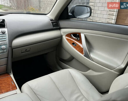 Бежевий Тойота Камрі, об'ємом двигуна 3.5 л та пробігом 170 тис. км за 8999 $, фото 17 на Automoto.ua