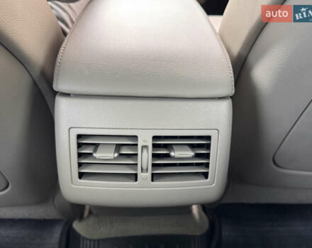 Бежевый Тойота Камри, объемом двигателя 3.5 л и пробегом 156 тыс. км за 9500 $, фото 48 на Automoto.ua