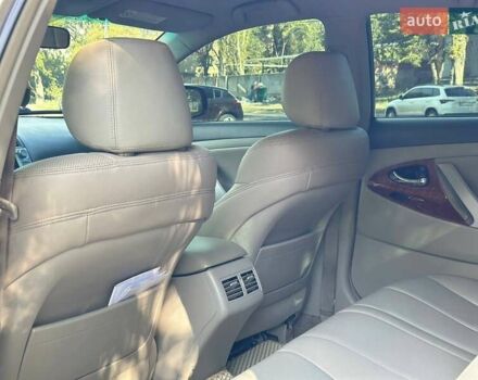 Бежевий Тойота Камрі, об'ємом двигуна 2.36 л та пробігом 149 тис. км за 9000 $, фото 8 на Automoto.ua