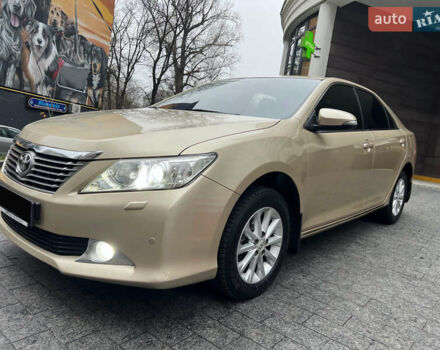 Бежевий Тойота Камрі, об'ємом двигуна 2.5 л та пробігом 247 тис. км за 12350 $, фото 16 на Automoto.ua