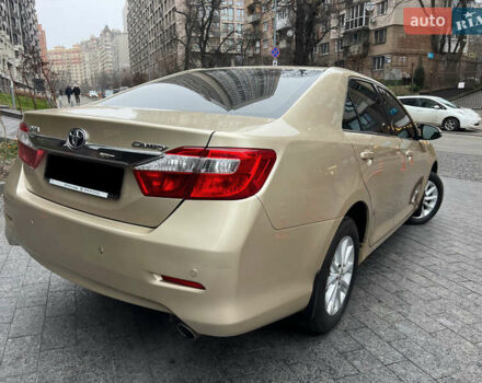 Бежевий Тойота Камрі, об'ємом двигуна 2.5 л та пробігом 247 тис. км за 12350 $, фото 77 на Automoto.ua