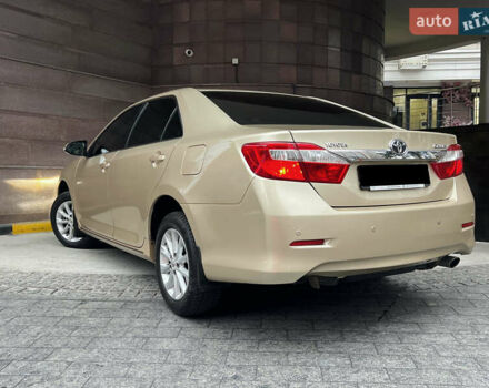 Бежевий Тойота Камрі, об'ємом двигуна 2.5 л та пробігом 247 тис. км за 12350 $, фото 9 на Automoto.ua