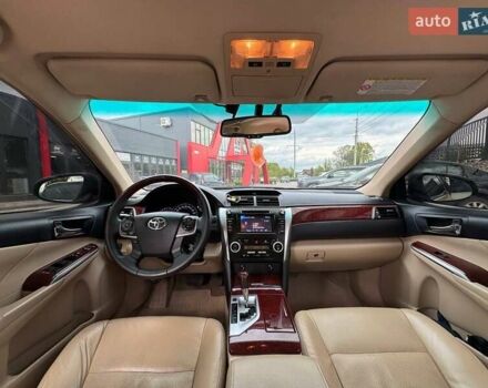 Бежевий Тойота Камрі, об'ємом двигуна 2.5 л та пробігом 192 тис. км за 11199 $, фото 13 на Automoto.ua