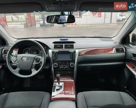 Бежевий Тойота Камрі, об'ємом двигуна 2.5 л та пробігом 247 тис. км за 12350 $, фото 23 на Automoto.ua