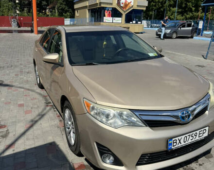 Бежевый Тойота Камри, объемом двигателя 2.49 л и пробегом 160 тыс. км за 10500 $, фото 1 на Automoto.ua