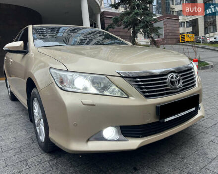 Бежевий Тойота Камрі, об'ємом двигуна 2.5 л та пробігом 247 тис. км за 12350 $, фото 94 на Automoto.ua