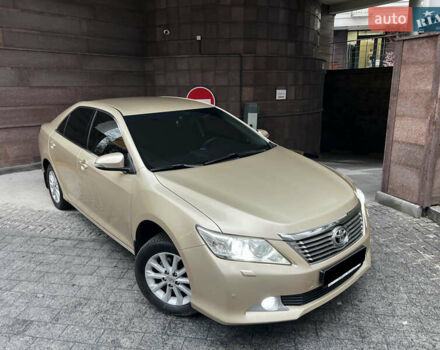 Бежевий Тойота Камрі, об'ємом двигуна 2.5 л та пробігом 247 тис. км за 12350 $, фото 18 на Automoto.ua