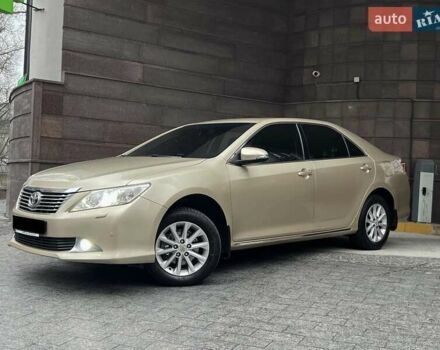 Бежевий Тойота Камрі, об'ємом двигуна 2.5 л та пробігом 247 тис. км за 12350 $, фото 19 на Automoto.ua