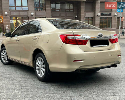 Бежевий Тойота Камрі, об'ємом двигуна 2.5 л та пробігом 247 тис. км за 12350 $, фото 74 на Automoto.ua