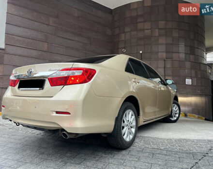 Бежевий Тойота Камрі, об'ємом двигуна 2.5 л та пробігом 247 тис. км за 12350 $, фото 21 на Automoto.ua