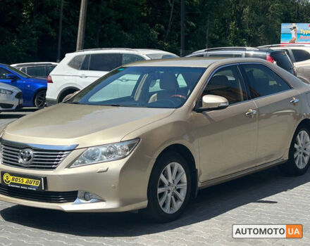 Бежевий Тойота Камрі, об'ємом двигуна 2.5 л та пробігом 157 тис. км за 13800 $, фото 2 на Automoto.ua