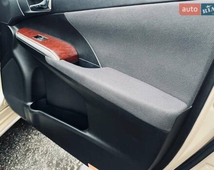 Бежевий Тойота Камрі, об'ємом двигуна 2.5 л та пробігом 247 тис. км за 12350 $, фото 56 на Automoto.ua