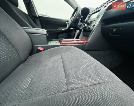 Бежевий Тойота Камрі, об'ємом двигуна 2.5 л та пробігом 247 тис. км за 12350 $, фото 33 на Automoto.ua