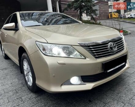 Бежевий Тойота Камрі, об'ємом двигуна 2.5 л та пробігом 247 тис. км за 12350 $, фото 8 на Automoto.ua