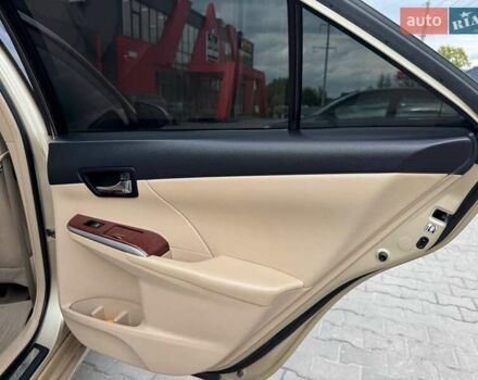 Бежевий Тойота Камрі, об'ємом двигуна 2.5 л та пробігом 192 тис. км за 11199 $, фото 10 на Automoto.ua