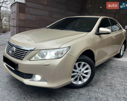 Бежевий Тойота Камрі, об'ємом двигуна 2.5 л та пробігом 247 тис. км за 12350 $, фото 92 на Automoto.ua