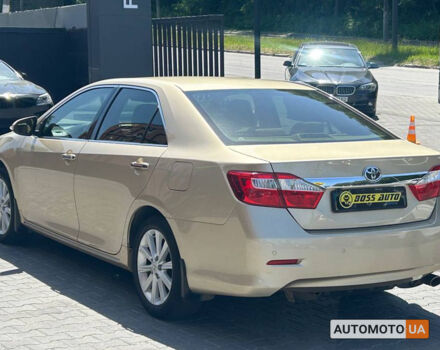 Бежевий Тойота Камрі, об'ємом двигуна 2.5 л та пробігом 157 тис. км за 13800 $, фото 3 на Automoto.ua