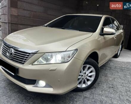 Бежевий Тойота Камрі, об'ємом двигуна 2.5 л та пробігом 247 тис. км за 12350 $, фото 11 на Automoto.ua
