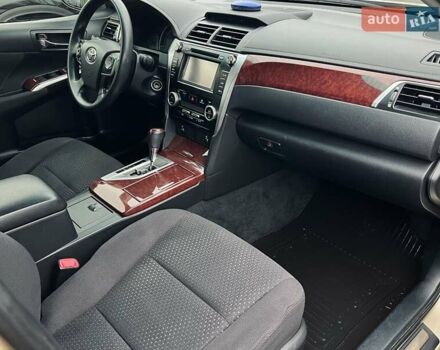 Бежевий Тойота Камрі, об'ємом двигуна 2.5 л та пробігом 247 тис. км за 12350 $, фото 60 на Automoto.ua