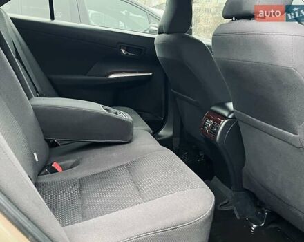 Бежевий Тойота Камрі, об'ємом двигуна 2.5 л та пробігом 247 тис. км за 12350 $, фото 44 на Automoto.ua
