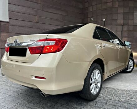 Бежевий Тойота Камрі, об'ємом двигуна 2.5 л та пробігом 247 тис. км за 11950 $, фото 5 на Automoto.ua