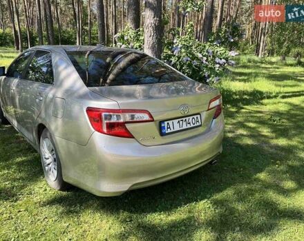 Бежевий Тойота Камрі, об'ємом двигуна 2.49 л та пробігом 152 тис. км за 11000 $, фото 1 на Automoto.ua