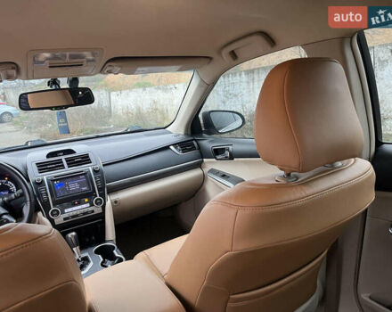 Бежевий Тойота Камрі, об'ємом двигуна 2.49 л та пробігом 126 тис. км за 14300 $, фото 15 на Automoto.ua