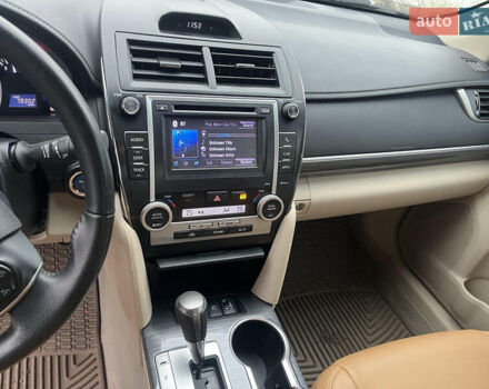 Бежевий Тойота Камрі, об'ємом двигуна 2.49 л та пробігом 126 тис. км за 14300 $, фото 12 на Automoto.ua