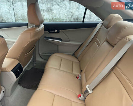 Бежевий Тойота Камрі, об'ємом двигуна 2.49 л та пробігом 126 тис. км за 14300 $, фото 16 на Automoto.ua