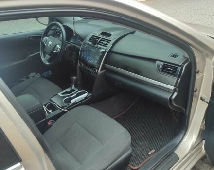 Бежевый Тойота Камри, объемом двигателя 2.5 л и пробегом 250 тыс. км за 11800 $, фото 7 на Automoto.ua