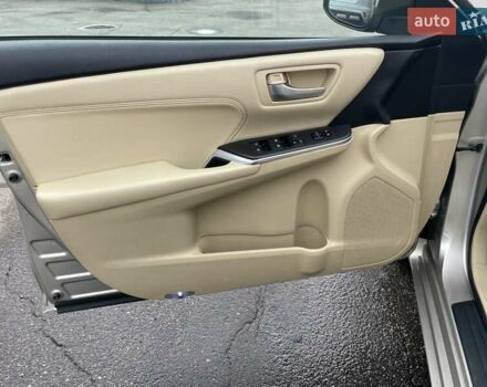 Бежевый Тойота Камри, объемом двигателя 2.5 л и пробегом 133 тыс. км за 12999 $, фото 8 на Automoto.ua