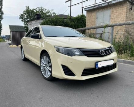Бежевий Тойота Камрі, об'ємом двигуна 2.49 л та пробігом 236 тис. км за 8999 $, фото 4 на Automoto.ua