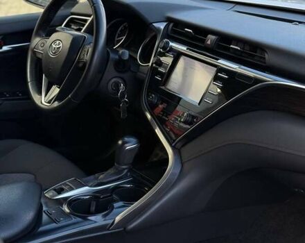 Тойота Камри 2017 в Черновцах на Automoto.ua Бежевый Тойота Камри, объемом двигателя 2.49 л и пробегом 75 тыс. км за 21900 $, фото 9 на Automoto.ua