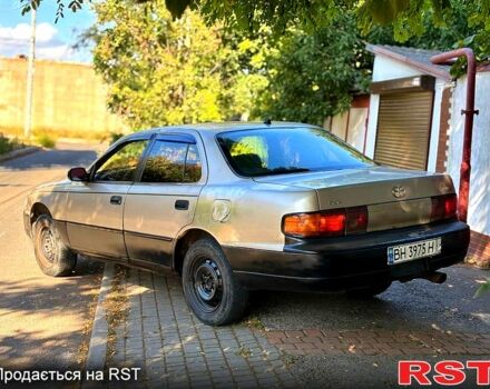 Бежевый Тойота Камри, объемом двигателя 2.2 л и пробегом 200 тыс. км за 1350 $, фото 1 на Automoto.ua