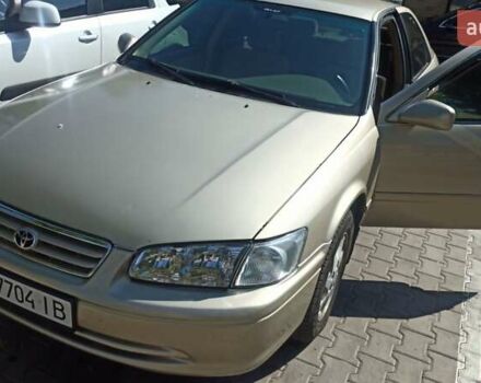 Бежевый Тойота Камри, объемом двигателя 3 л и пробегом 350 тыс. км за 3650 $, фото 1 на Automoto.ua