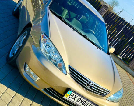 Бежевый Тойота Камри, объемом двигателя 2.36 л и пробегом 122 тыс. км за 5750 $, фото 1 на Automoto.ua