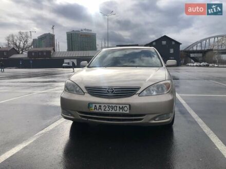 Тойота Камри 2004 в Киеве на Automoto.ua Бежевый Тойота Камри, объемом двигателя 2.36 л и пробегом 280 тыс. км за 7500 $, фото 1 на Automoto.ua