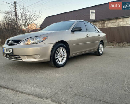 Бежевый Тойота Камри, объемом двигателя 2.36 л и пробегом 273 тыс. км за 6500 $, фото 1 на Automoto.ua