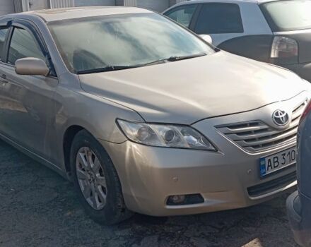 Бежевый Тойота Камри, объемом двигателя 3.5 л и пробегом 295 тыс. км за 6200 $, фото 1 на Automoto.ua