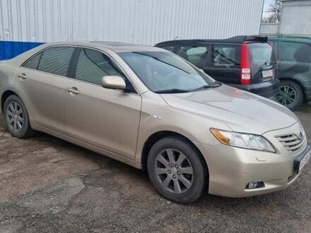 Бежевый Тойота Камри, объемом двигателя 2.4 л и пробегом 230 тыс. км за 8200 $, фото 1 на Automoto.ua