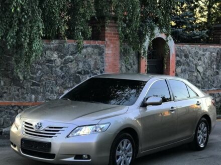 Тойота Камри 2007 в Днепре (Днепропетровске) на Automoto.ua Бежевый Тойота Камри, объемом двигателя 2.4 л и пробегом 300 тыс. км за 7300 $, фото 1 на Automoto.ua