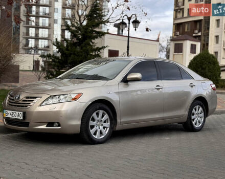 Бежевый Тойота Камри, объемом двигателя 3.5 л и пробегом 156 тыс. км за 9500 $, фото 1 на Automoto.ua